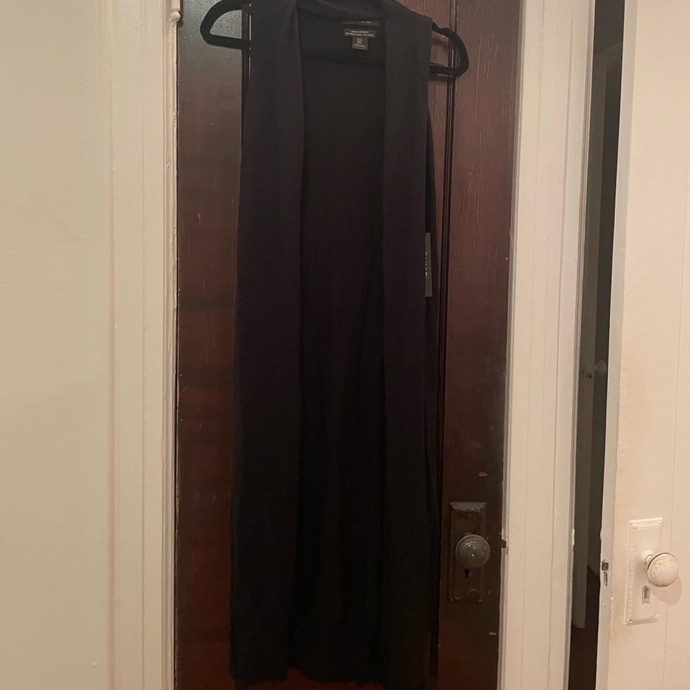 Tahari black long shawl-sleeveless